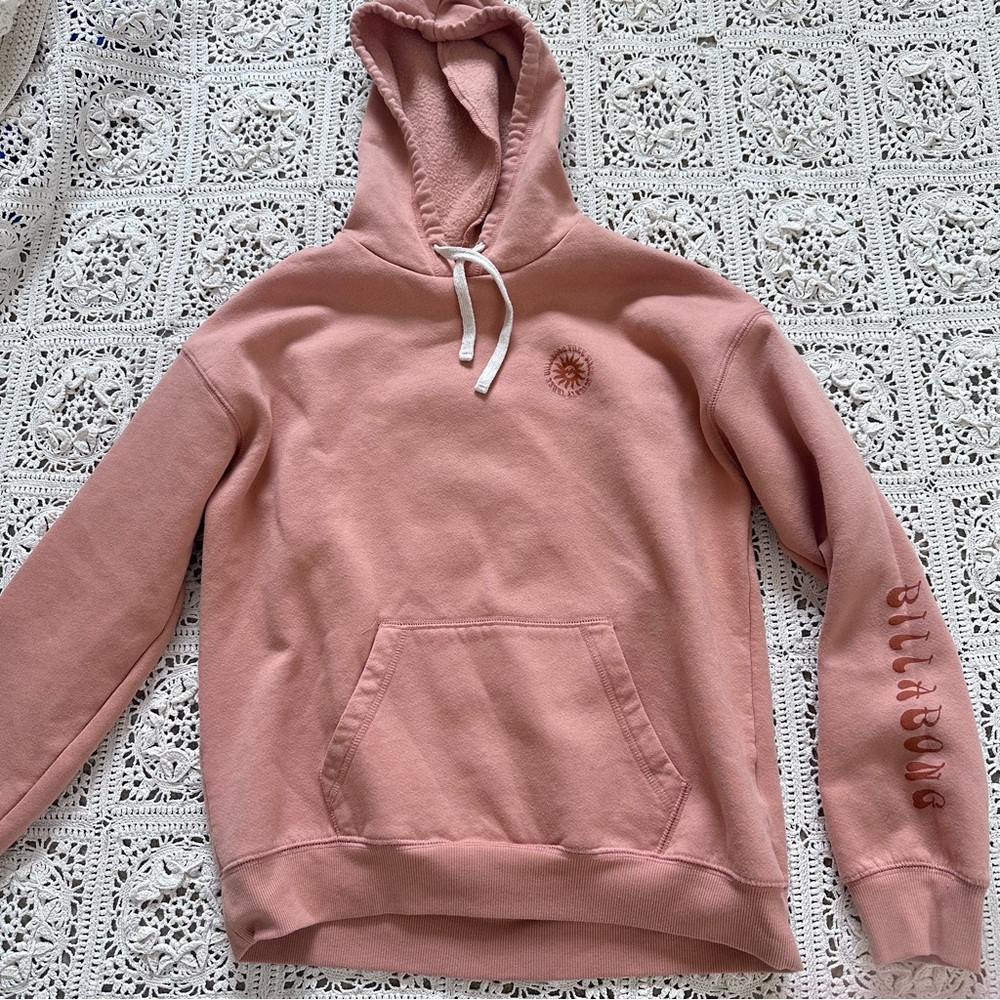 Billabong pullover hoodie peach color